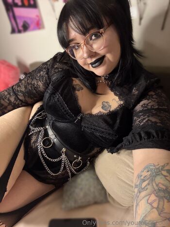 Alice 𝔤𝔬𝔱𝔥 geek / youralicecook nude photo #7