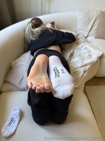 Lett / yourbest_blondie nude photo #5