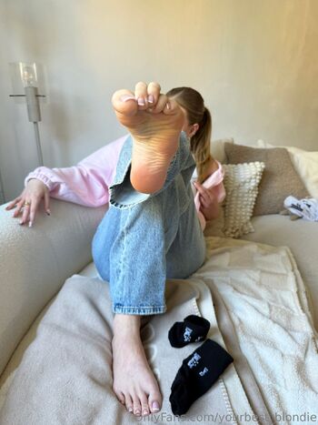 Lett / yourbest_blondie nude photo #16