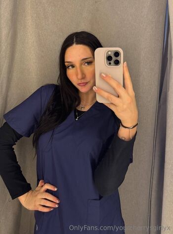 luna / yourcherrysgirlyx nude photo #3