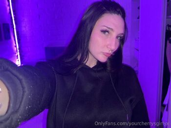 luna / yourcherrysgirlyx nude photo #16