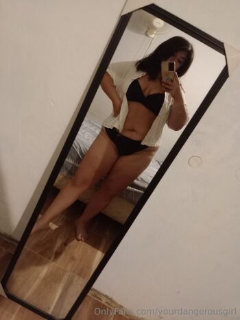 Naomi / yourdangerousgirl / neomiheart nude photo #29