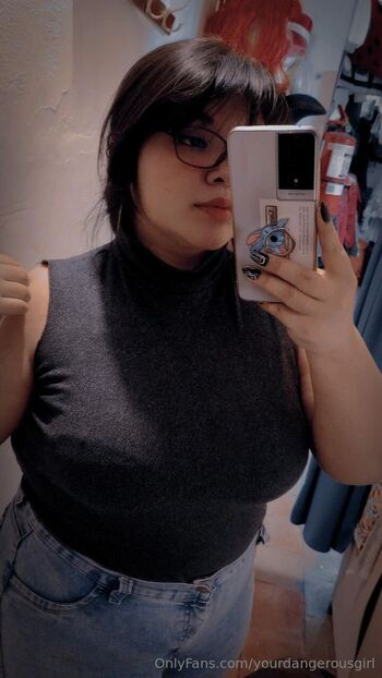 Naomi / yourdangerousgirl / neomiheart nude photo #36