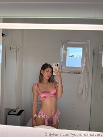Aver / yourdreamavery nude photo #9