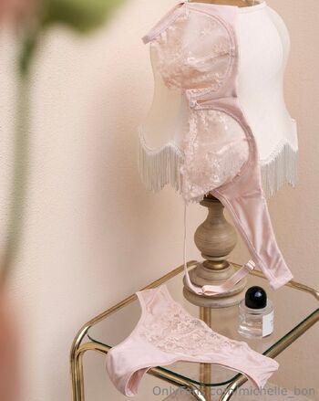 Michelle Bo / yourdreamgirlnextdoor nude photo #11