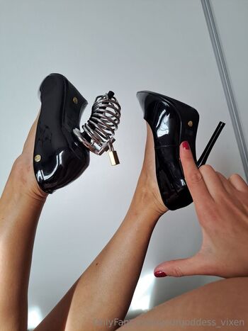 Lady Vixen / yourgoddess_vixen nude photo #2