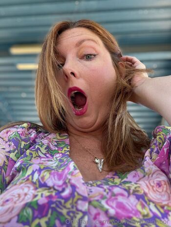 Marie Welsh FREE / yourhornyneighbor nude photo #6