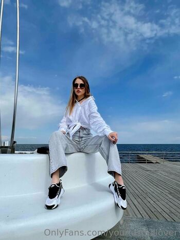 OnlyFans / yourlustfullover nude photo #21