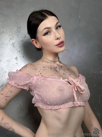 Miracle VI / yourmiraclevip nude photo #1