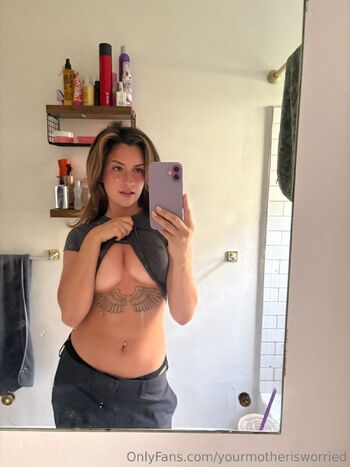 Ava Dank / yourmotherisworried / avadank / avadank69 / basedmommy nude photo #9