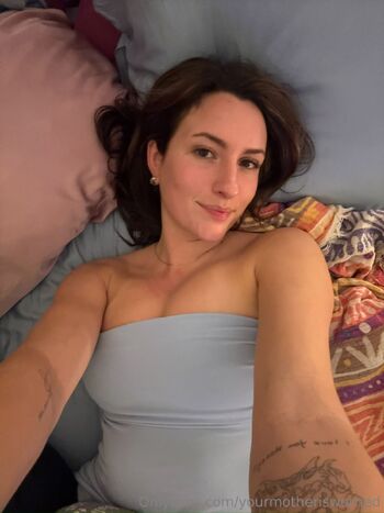 Ava Dank / yourmotherisworried / avadank / avadank69 / basedmommy nude photo #24