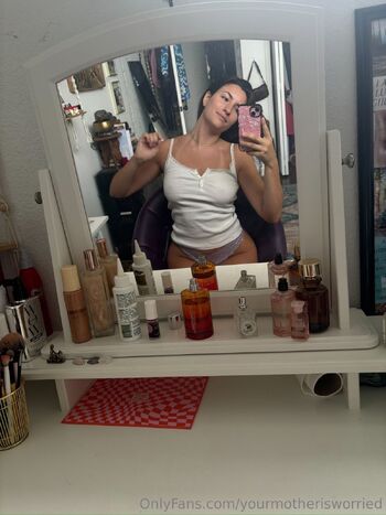 Ava Dank / yourmotherisworried / avadank / avadank69 / basedmommy nude photo #33