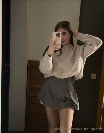 𝕼𝖚𝖊𝖊𝖓 𝕭𝖔𝖔𝖇𝖘 / yours_queen nude photo #8