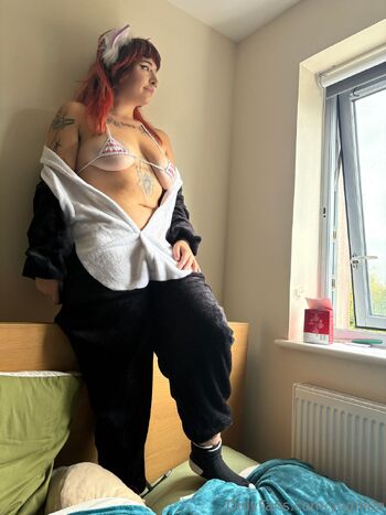 YUGIH0 / yugih0e nude photo #7