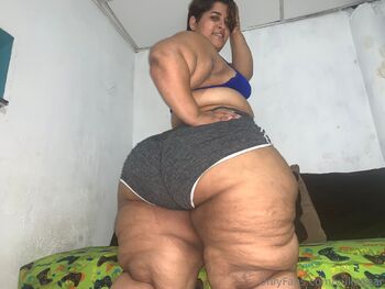 Yulia Pear SSBBW Feede / yuliapear / yuliapearssbbw nude photo #21