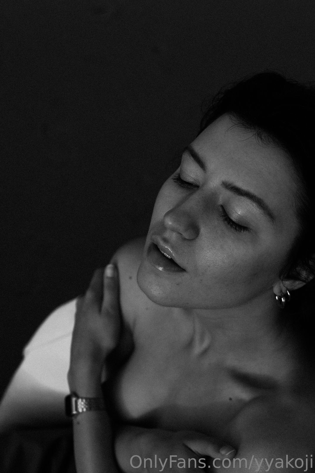valerii / yyakoji nude photo #9