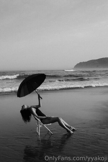 valerii / yyakoji nude photo #14