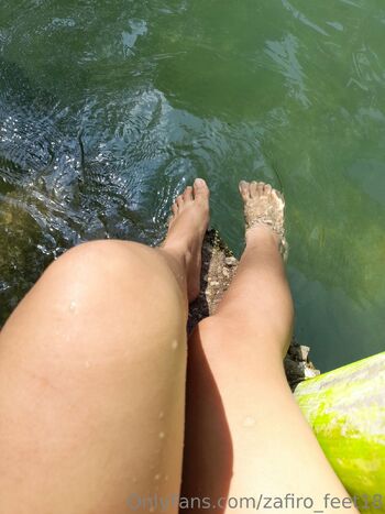Zafiro-Feet9 / zafiro_feet18 nude photo #3