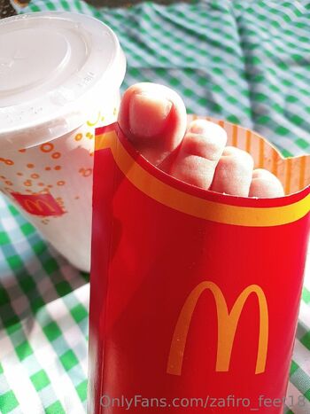 Zafiro-Feet9 / zafiro_feet18 nude photo #8