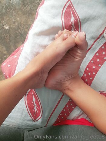 Zafiro-Feet9 / zafiro_feet18 nude photo #23