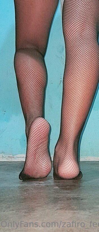 Zafiro-Feet9 / zafiro_feet18 nude photo #37