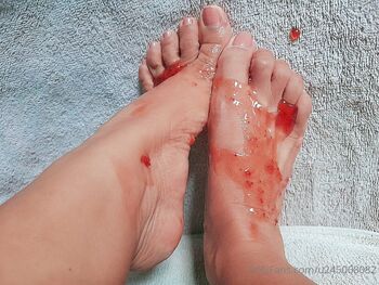 Zafiro-Feet9 / zafiro_feet18 nude photo #38