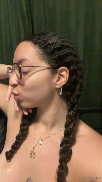 ziirrb / ziirrb nude photo #9
