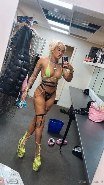 FINEST FILTH FRE / zion_moodie141 nude photo #10