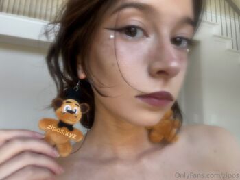 alyssa / zipos nude photo #24