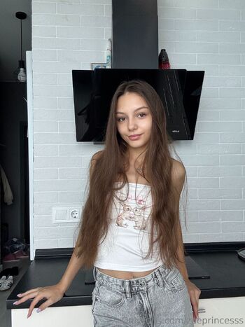 Zoe / zoeprincesss nude photo #3