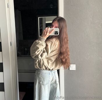 Zoe / zoeprincesss nude photo #14