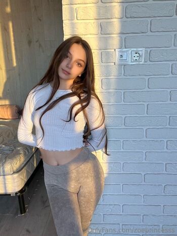 Zoe / zoeprincesss nude photo #31