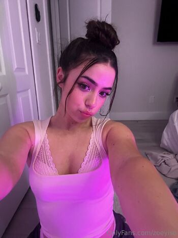zoey / zoeyiso nude photo #5