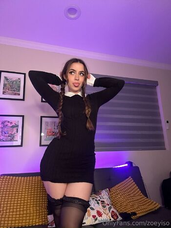 zoey / zoeyiso nude photo #36