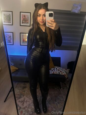 zoey / zoeyiso nude photo #37