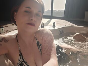 Zoe / zoeykittyx nude photo #17