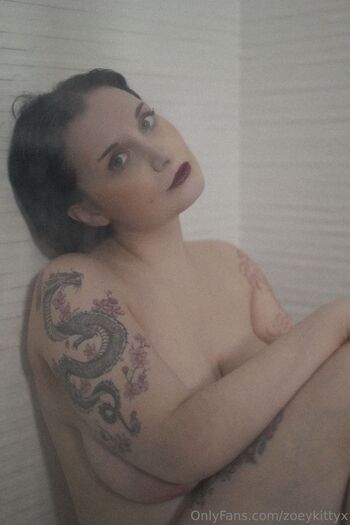 Zoe / zoeykittyx nude photo #37