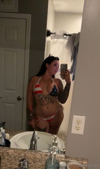 Zoey Lov / zoeylovefree nude photo #17