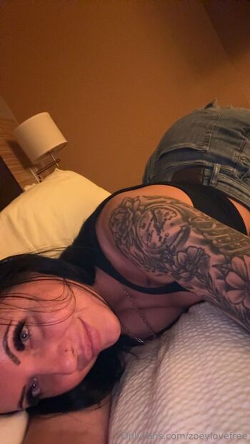 Zoey Lov / zoeylovefree nude photo #32