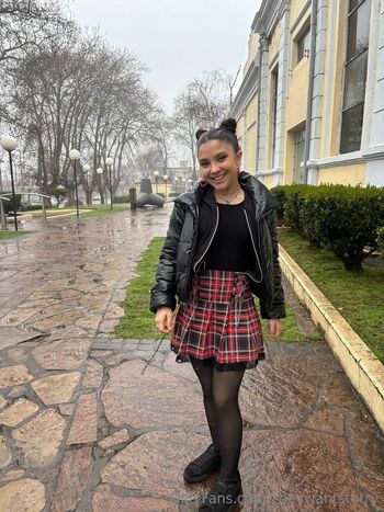 Zo / zoeywantstotry nude photo #7