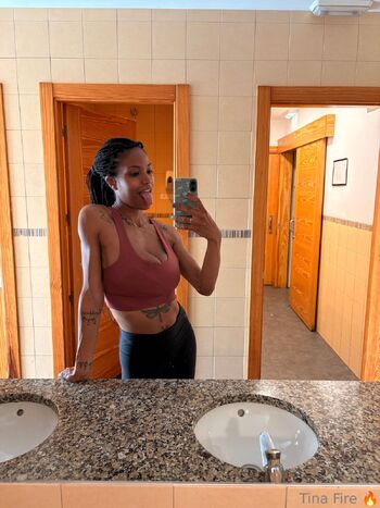 Zuri Hil / zurihill nude photo #14