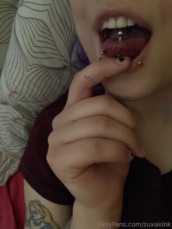 Zux / zuxakink nude photo #14