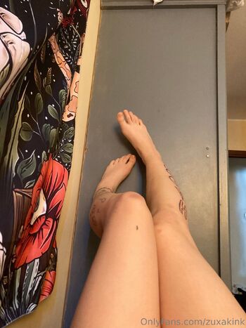 Zux / zuxakink nude photo #18